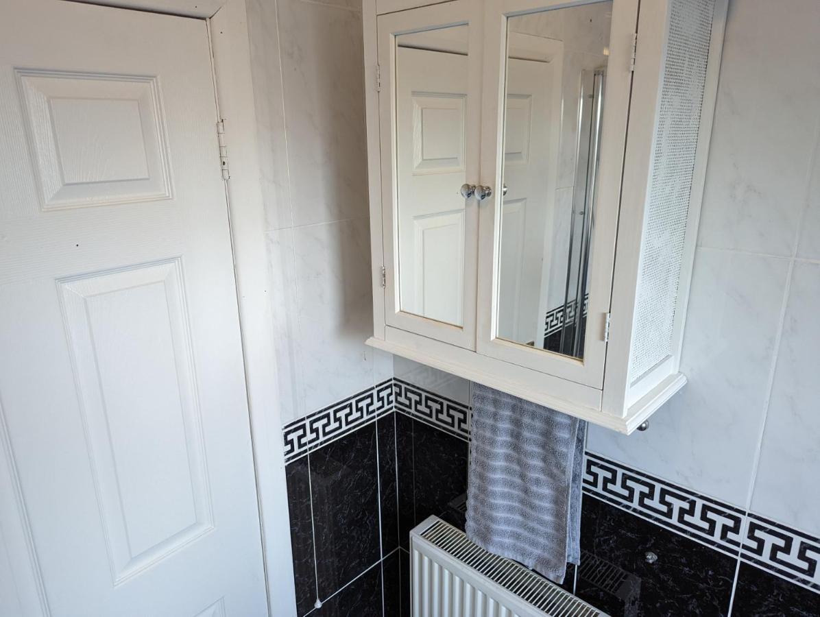 Fieldside View Sleeps 7 Village Near Whitby Sleights المظهر الخارجي الصورة